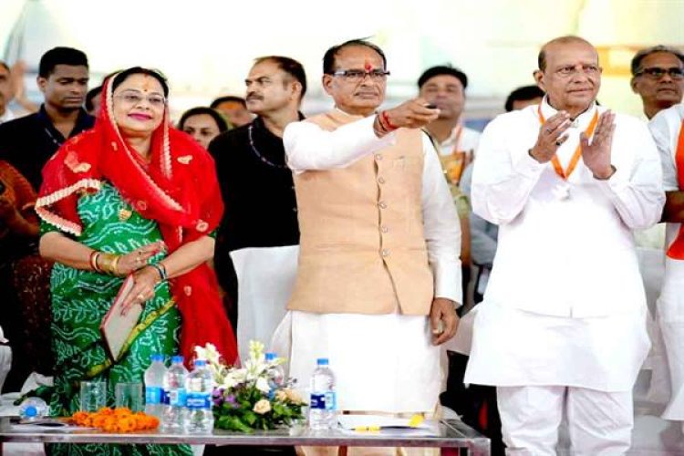 विकास कार्यों के साथ जन-जन को जोड़ने वाली धर्म-संस्कृति को बढ़ावा देना सरकार का उत्तरदायित्व : मुख्यमंत्री श्री चौहान