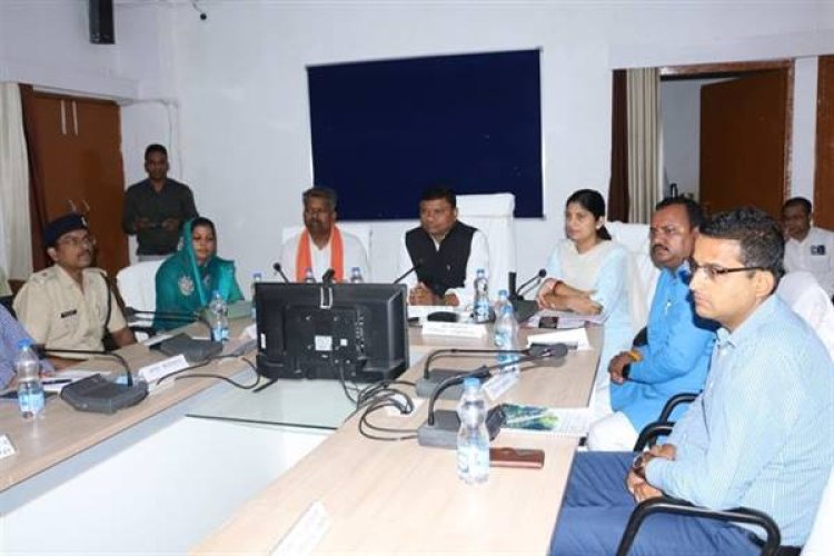 जल जीवन मिशन के कार्यों में लापरवाही बरतने वाले ठेकेदारों को करें ब्लेक लिस्टेट