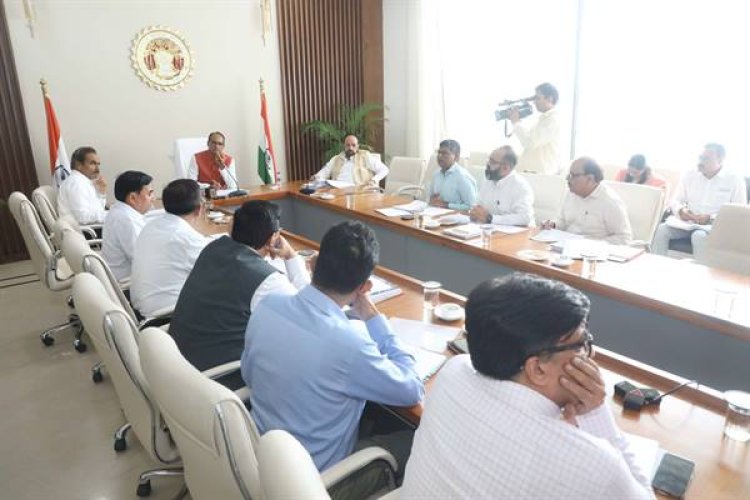 भवन विकास निगम के संविदा अधिकारी-कर्मचारी को चिकित्सा सुविधाओं का लाभ भी मिलेगा