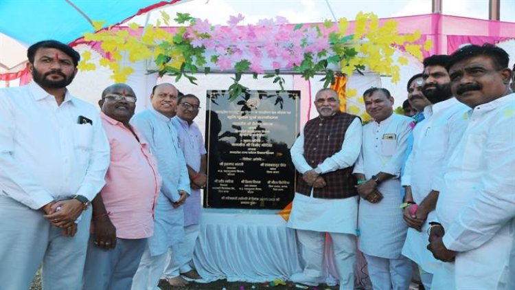 शिक्षा व्यक्ति के संस्कारों का निर्माण करती है - श्री बरुआ