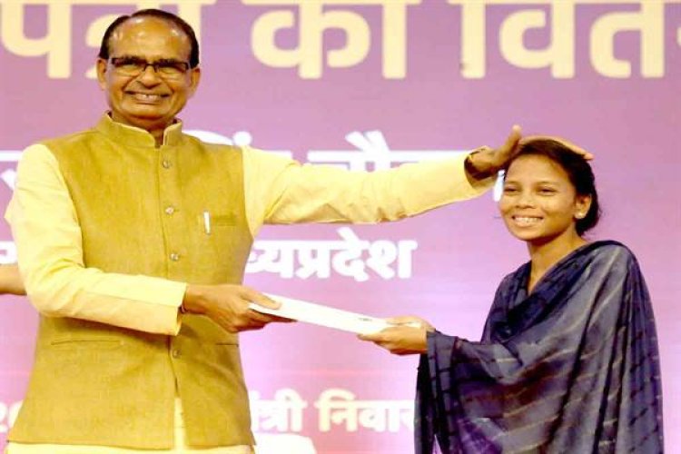 एक वर्ष में 1 लाख सरकारी पदों पर होगी भर्ती, अभी तक 60 हजार पदों पर नियुक्ति : मुख्यमंत्री श्री चौहान
