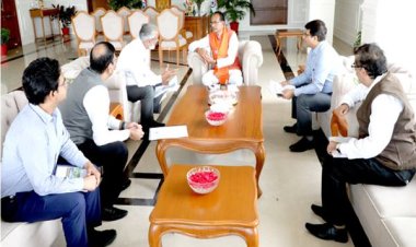 मुख्यमंत्री श्री चौहान से की उद्योगपतियों ने भेंट
