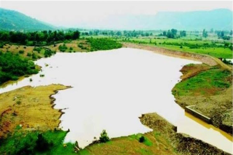 अमृत सरोवर से मानिकपुर में मछली-पालन और खेती में हो रहा है लाभ