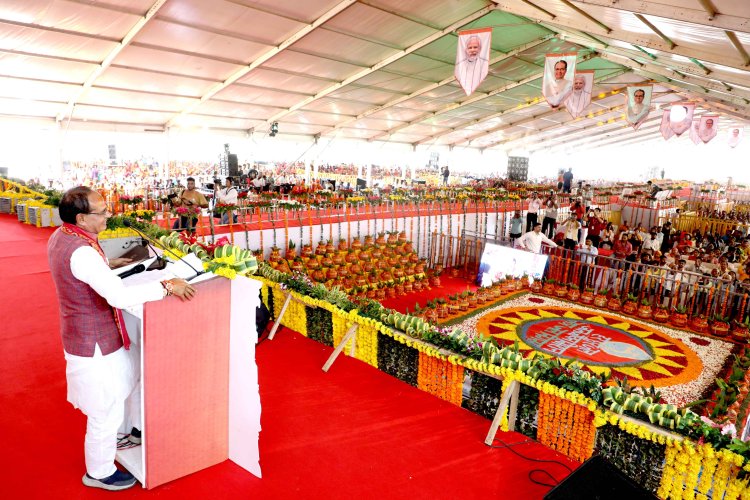 उज्जैन बदल गया श्री महाकाल महालोक से अब ओरछा बदलेगा श्री रामराजा लोक से