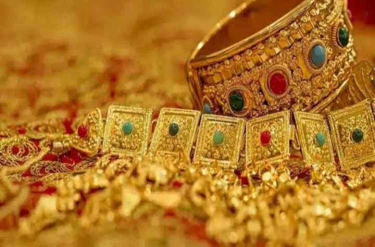 Gold Silver Rate: त्योहारी सीजन में सोना खरीदने वालों को झटका, बढ़ गए भाव, चांदी भी हुई इतनी महंगी