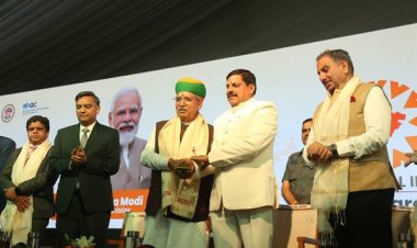 मुख्यमंत्री डॉ. यादव ने मरीजों के लिए पीएमश्री एयर एम्बुलेंस सेवा का शुभारंभ किया