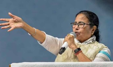 'अंतिम फैसला मैं ही लूंगी' TMC में अंदरूनी कलह बढ़ने पर ममता ने दिए बड़े संकेत