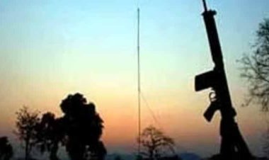 CG: 'बात नहीं मानेंगे तो अपनी मौत के जिम्मेदार खुद होंगे', नक्सलियों ने दी ठेकेदारों को धमकी; जारी किया पर्चा