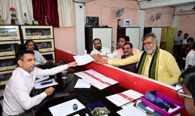 दमोह लोकसभा से भाजपा प्रत्याशी श्री राहुल लोधी का नामांकन दाखिल किया