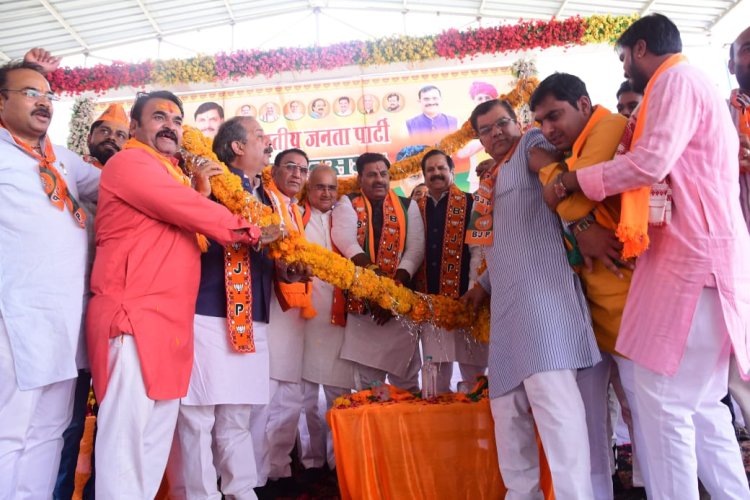 भारत के लोग नहीं, सारी दुनिया कह रही है-फिर एक बार मोदी सरकार - डॉ. महेंद्र सिंह