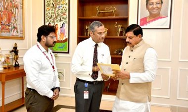 मुख्यमंत्री डॉ. यादव से मिले एम्स भोपाल के कार्यपालक निदेशक