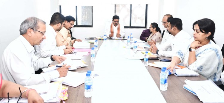 रायपुर : छत्तीसगढ़ में महिलाओं की सुरक्षा के लिए खुलेंगे महिला पिंक थाने : उप मुख्यमंत्री श्री विजय शर्मा