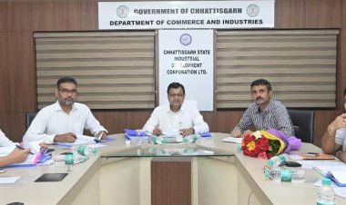 रायपुर : प्रदेश में नवीन औद्योगिक क्षेत्र स्थापित करने पर जोर: उद्योग मंत्री श्री देवांगन