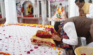 मुख्यमंत्री डॉ. यादव ने श्री वाल्मीकि धाम सिद्धपीठ में किया दर्शन-पूजन