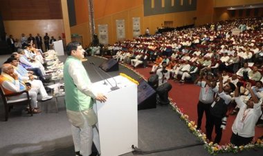 उपलब्ध संसाधनों को अपनी क्षमता और योग्यता से हीरे की तरह तराशेंगे : मुख्यमंत्री डॉ. यादव