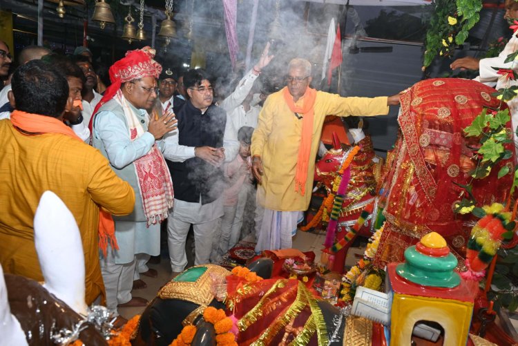 रायपुर : मुख्यमंत्री श्री विष्णु देव साय ने की अंगार मोती दाई की पूजा-अर्चना
