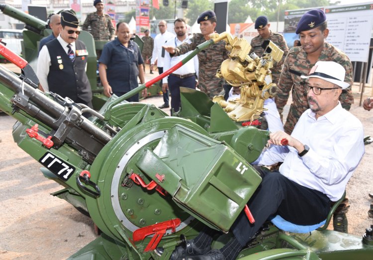 रायपुर : सशस्त्र सैन्य प्रदर्शनी युवाओं के लिए प्रेरणा का अद्वितीय स्रोत: राज्यपाल श्री डेका