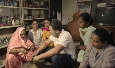 खुद किया पेंट! दिए बनाने लगे राहुल गांधी तो हाथ पोंछने लगीं कुम्हारन अम्मा- 'मेरे बच्चे की तरह है'
