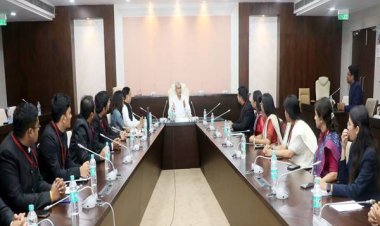 मुख्य सचिव श्री जैन से राज्य प्रशासनिक सेवा के 43 परिवीक्षाधीन डिप्टी कलेक्टर्स ने की शिष्टाचार भेंट