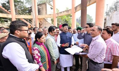 मंत्री श्री सारंग ने किया सुभाष नगर में प्रस्तावित सिविल अस्पताल के निर्माण स्थल का निरीक्षण
