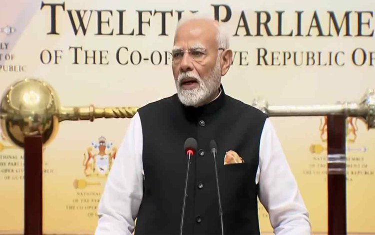 विश्व के समक्ष आगे बढ़ने के लिए सबसे सशक्त मंत्र है - लोकतंत्र प्रथम, मानवता प्रथम: पीएम मोदी