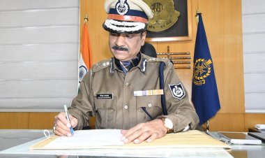 वरिष्ठ आईपीएस अधिकारी श्री कैलाश मकवाणा ने पुलिस महानिदेशक का कार्यभार संभाला