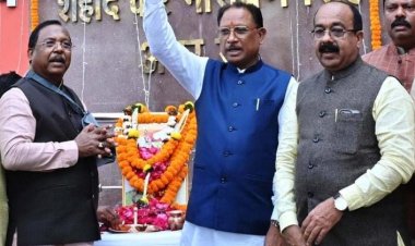 रायपुर : गरीबों और किसानों के रक्षक के रूप में अमर शहीद वीर नारायण सिंह की गौरवगाथा सदैव अमर रहेगी : मुख्यमंत्री श्री विष्णु देव साय