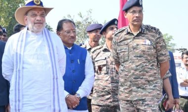 रायपुर : नक्सल मोर्चे पर तैनात जवानों के बीच पहुंचे केन्द्रीय गृह मंत्री श्री अमित शाह