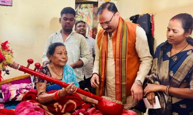 रायपुर : पद्मविभूषण श्रीमती तीजन बाई के इलाज में नहीं होनी चाहिए कोई कमी : मुख्यमंत्री श्री विष्णुदेव साय ने दिए हैं निर्देश