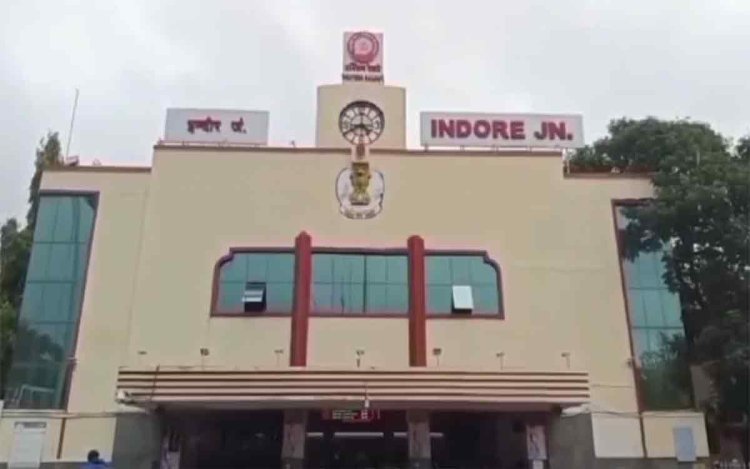 इंदौर- भारत गौरव पर्यटक ट्रेन का किया जा रहा संचालन