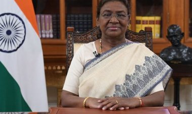 राष्ट्रपति द्रौपदी मुर्मु, उपराष्ट्रपति जगदीप धनखड़ और प्रधान मंत्री नरेन्द्र मोदी ने नए साल के अवसर पर लोगों को शुभकामनाएं दी