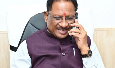 रायपुर : मुख्यमंत्री ने लेफ्टिनेंट नर्सिंग ऑफिसर वीणा साहू और राष्ट्रीय इंडियन मिलिट्री कॉलेज में चयनित आदित्य सिंह के देश सेवा के जज्बे को सराहा