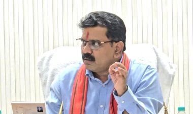 रायपुर : उपमुख्यमंत्री श्री विजय शर्मा ने की तकनीकी शिक्षा एवं रोजगार तथा विज्ञान और प्रौद्योगिकी विभाग के कार्यो की समीक्षा