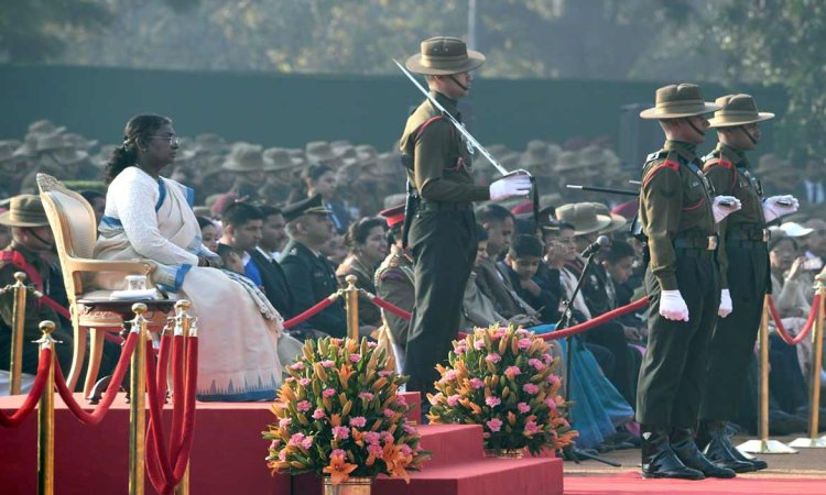 राष्ट्रपति भवन के प्रांगण में आज नए प्रारूप में चेंज ऑफ गार्ड का उद्घाटन समारोह हुआ आयोजित