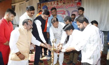 शिवाजी ट्रॉफी क्रिकेट टूर्नामेंट का उप मुख्यमंत्री श्री शुक्ल ने किया शुभारंभ