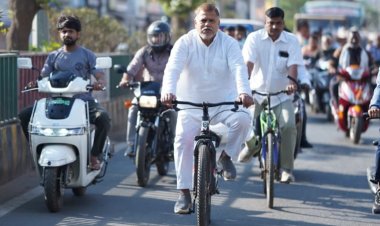 ऊर्जा मंत्री श्री तोमर ने पर्यावरण संवारने और सेहतमंद जीवन बनाने का संदेश देने चलाई साइकिल