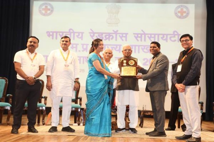 रेडक्रॉस के सेवा संकल्प को पीड़ित मानवता की सेवा में करे साकार : राज्यपाल श्री पटेल