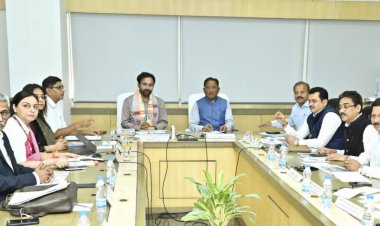 रायपुर : मुख्यमंत्री श्री विष्णु देव साय और केंद्रीय कोयला मंत्री श्री जी. किशन रेड्डी ने खनिज विभाग के कामकाज की समीक्षा की