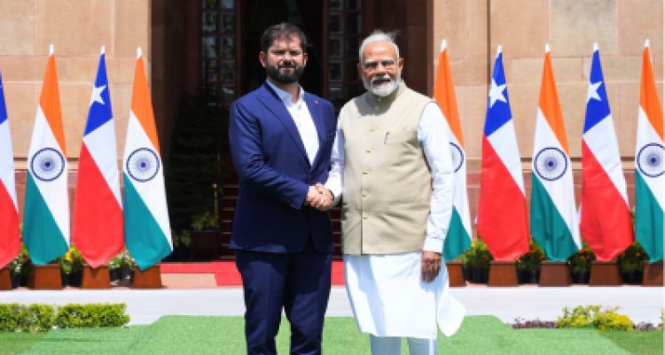 प्रधानमंत्री नरेन्द्र मोदी ने नई दिल्ली में चिली के राष्ट्रपति गेब्रियल बोरिक फॉन्ट से मुलाकात की