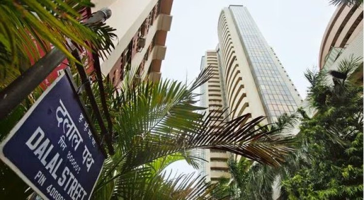 सेंसेक्स-निफ्टी में 4% से अधिक की गिरावट दर्ज