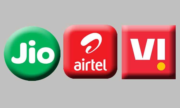 मोबाइल रिचार्ज फिर होगा महंगा? टेलीकॉम कंपनियों की तैयारी से बढ़ी चिंता