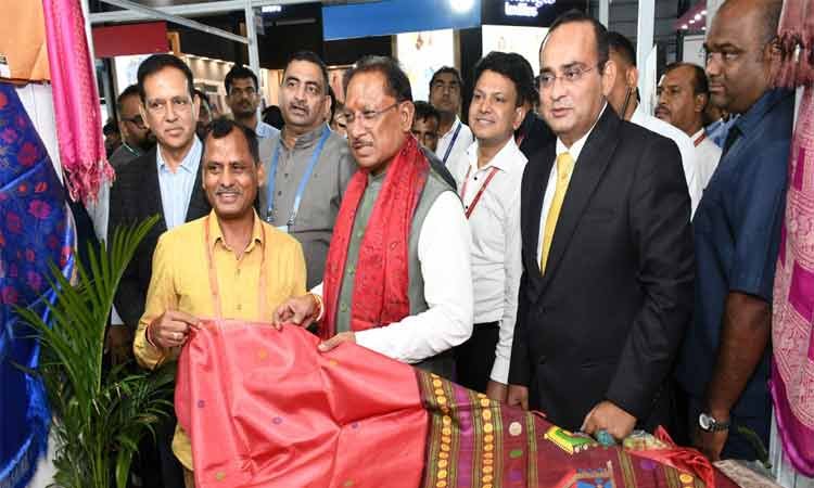 रायपुर : सीएमएआई के साथ हुआ एमओयू, देश का नया टेक्सटाइल हब बनेगा छत्तीसगढ़