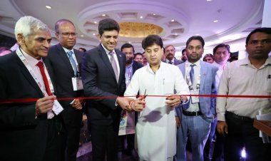 संचार मंत्री ज्योतिरादित्य सिंधिया ने नई दिल्ली में 22वें भारत टेलिकॉम 2025 का उद्घाटन किया