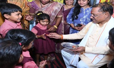 रायपुर : नौनिहालों के दिलों में भी बसते हैं प्रधानमंत्री श्री नरेंद्र मोदी और मुख्यमंत्री श्री विष्णुदेव साय