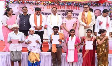 रायपुर : मुख्यमंत्री पहुंचे सीतागांव समाधान शिविर: 132 केवी सब स्टेशन, प्राथमिक स्वास्थ्य केंद्र उन्नयन, हायर सेकेंडरी स्कूल उन्नयन की घोषणाएं