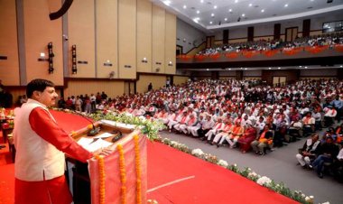 कर्मयोगी हैं प्रदेश के कर्मचारी, उनकी कर्तव्य निष्ठा से ही देश के अग्रणी राज्यों में शामिल है हमारा प्रदेश: मुख्यमंत्री डॉ. यादव
