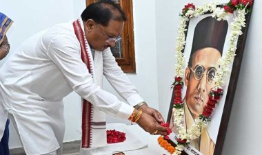रायपुर : मुख्यमंत्री श्री विष्णु देव साय ने वीर सावरकर की जयंती पर उन्हें किया नमन