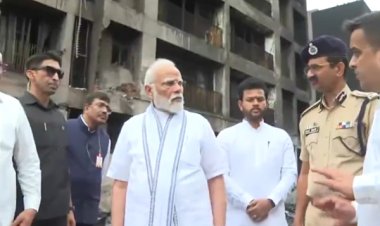 PM मोदी पहुंचे हादसे के स्थल, किया राहत कार्यों का निरीक्षण