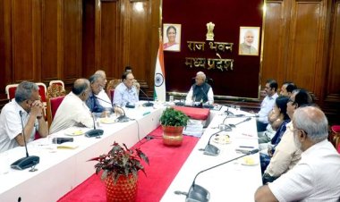 राज्यपाल श्री पटेल से छत्तीसगढ़ में सिकल सेल के अनुभवी चिकित्सक की सौजन्य भेंट