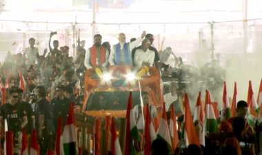 प्रधान मंत्री का बिहार में जबरदस्त स्वागत : बिहार को सौगातों की झड़ी